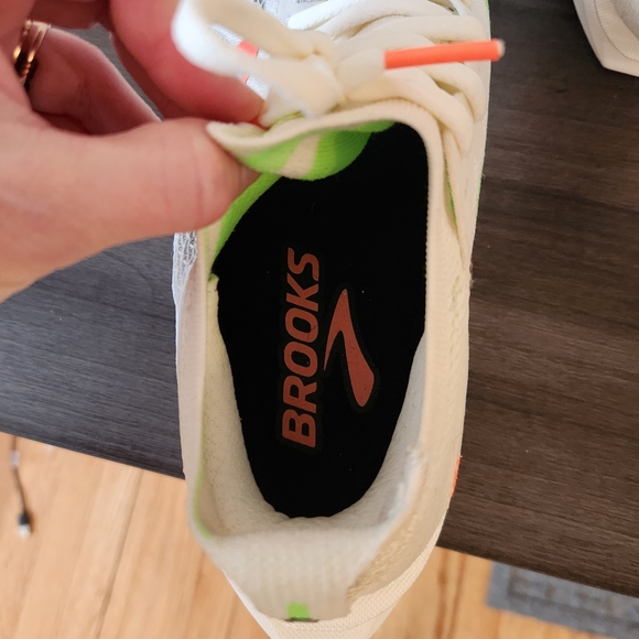 Brooks Hyperion Max 3 Running Shoes Womens Size 7.5 - Picture 9 of 9